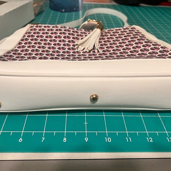 Sassy Jones white fan print shoulder bag - Picture 9 of 14